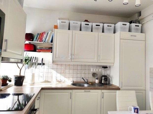 Elad� lak�s, Budapest 4. ker.