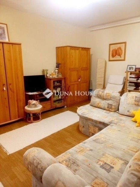 Elad� lak�s, Budapest 4. ker.