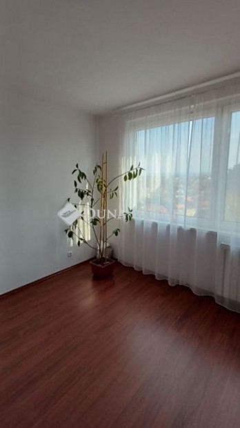 Elad� lak�s, Budapest 4. ker.