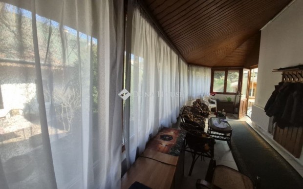 Elad� lak�s, Budapest 4. ker.