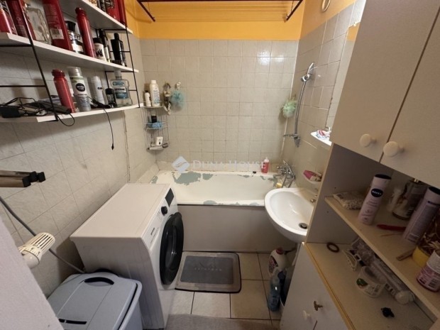 Elad� lak�s, Budapest 4. ker.