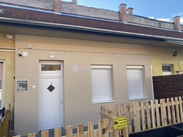 Elad� lak�s, Budapest 4. ker.