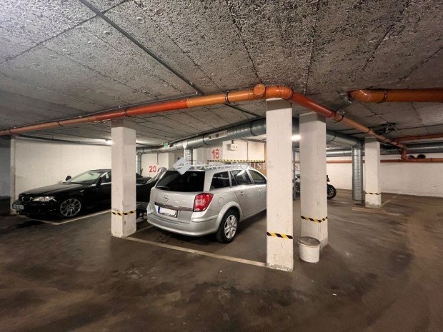 Elad� lak�s, Budapest 4. ker.