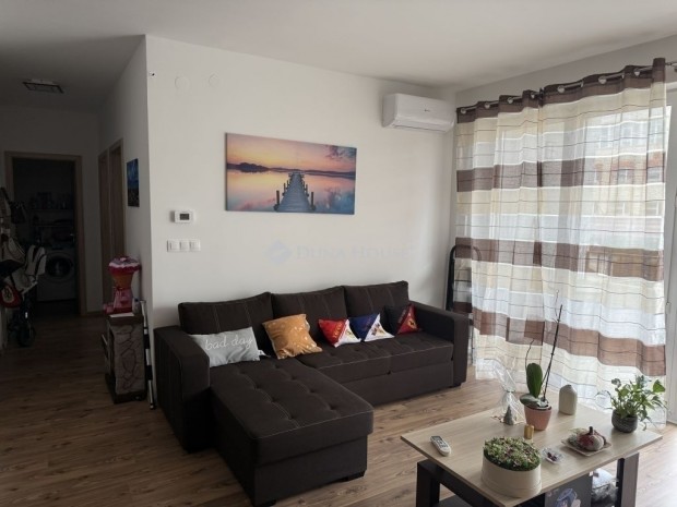 Elad� lak�s, Budapest 4. ker.