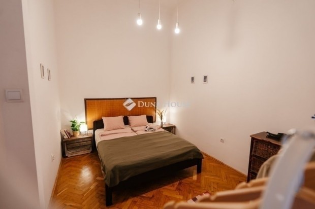 Elad� lak�s, Budapest 6. ker.