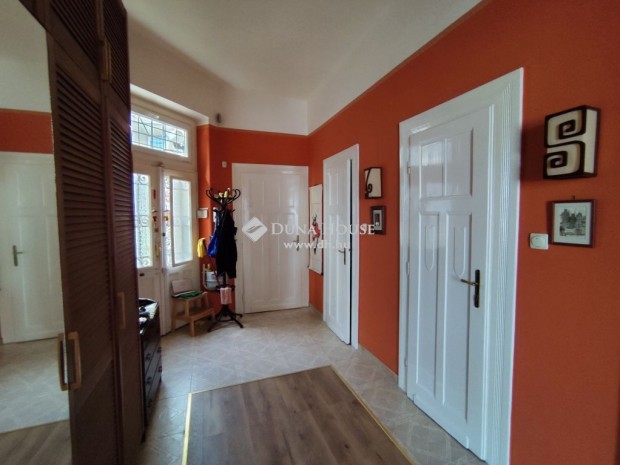 Elad� lak�s, Budapest 6. ker.