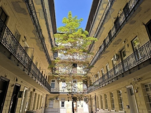 Eladó lakás, Budapest 6. ker.
