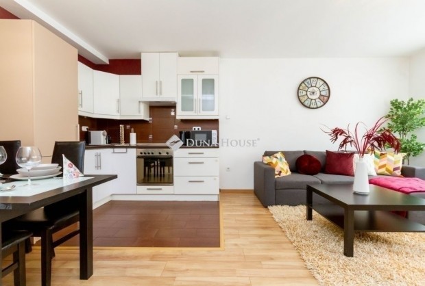 Elad� lak�s, Budapest 6. ker.