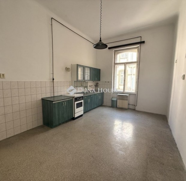 Eladó lakás, Budapest 6. ker.