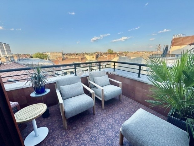 Elad� lak�s, Budapest 6. ker.