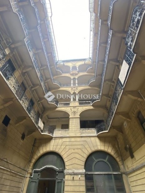 Elad� lak�s, Budapest 7. ker.