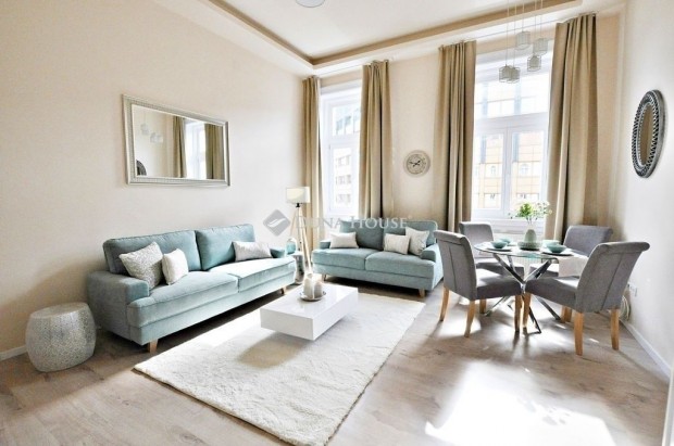 Elad� lak�s, Budapest 7. ker. V�rosligetn�l