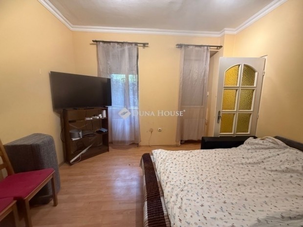 Elad� lak�s, Budapest 8. ker.