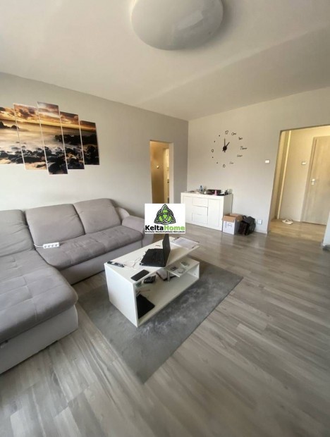 Elad� lak�s, Budapest, 17. ker�let  R�koskereszt�r, 72000000 Ft 668_kh