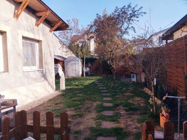 Elad� lak�s, Budapest, 19. ker�let  Kispest, Kossuth Lajos utc 687_cii