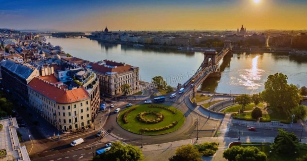 Elad laks, Budapest, 1. kerlet  Vzivros  Vralja, 77900 16138_bh
