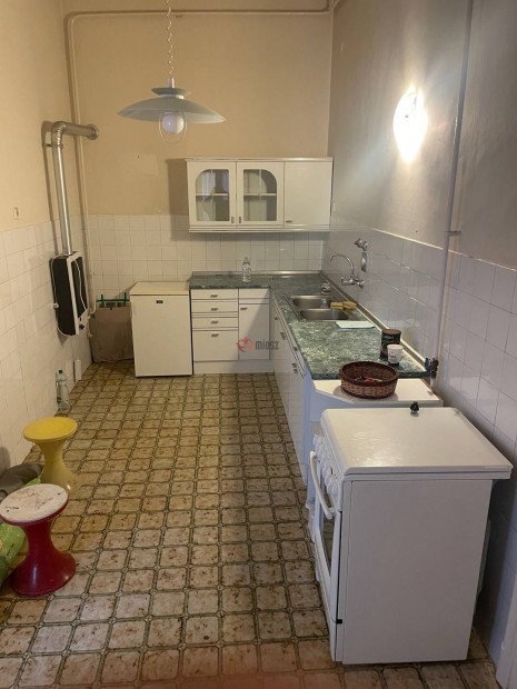 Elad laks, Budapest, 9. kerlet  Ferencvros-Belvros, 3600 351_peen