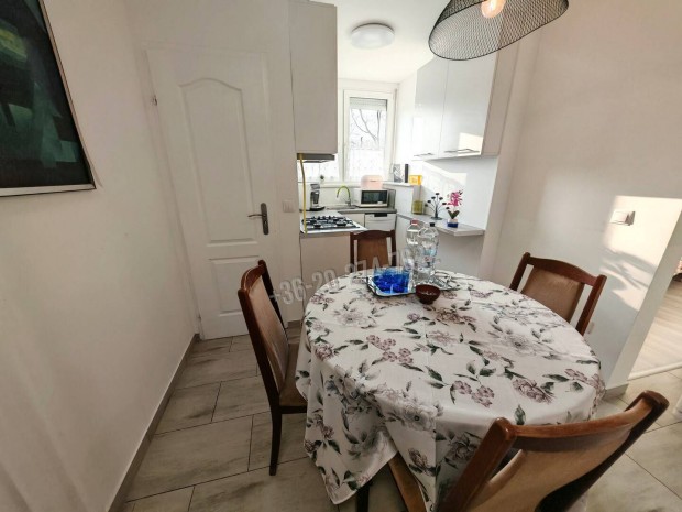 Elad� lak�s, Eger Fels�v�ros, II. R�k�czi Ferenc utca, 4690000 753_med