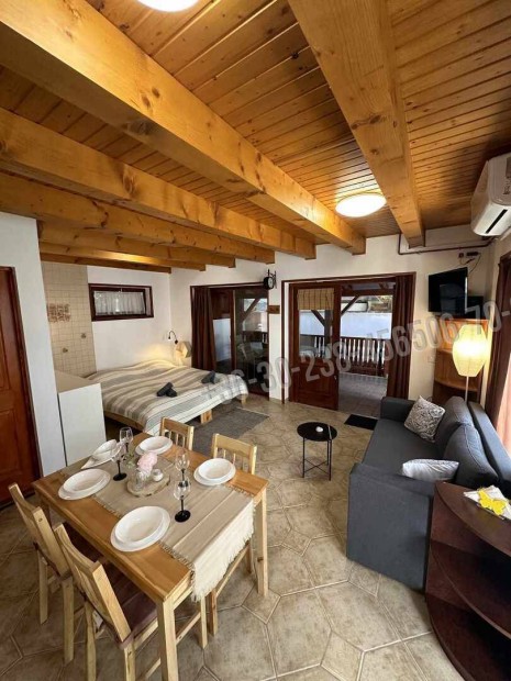 Elad� lak�s, Eger R�ch�stya, 56900000 Ft, 70 nm 758_med