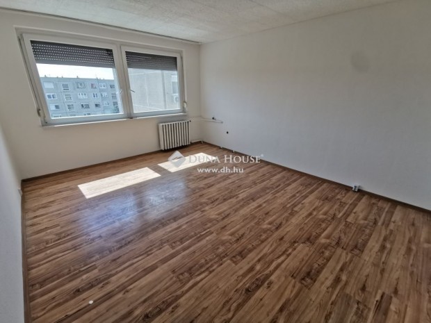 Eladó lakás, Nagykőrös