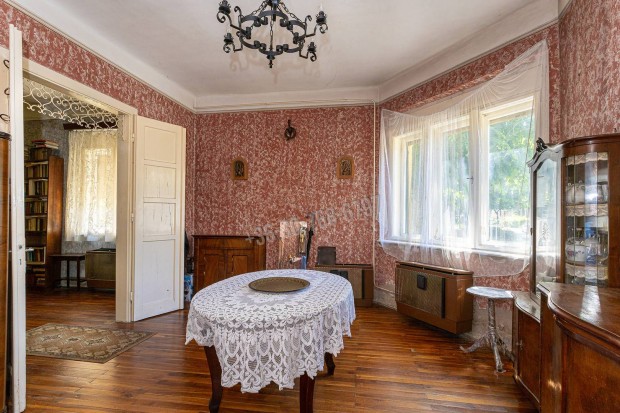 Elad� lak�s, V�c Belv�ros, 58000000 Ft, 56 nm 11894_bhi