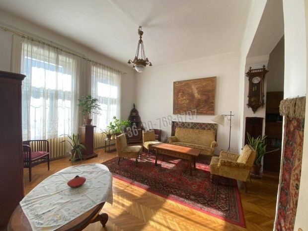 Elad� lak�s, V�c Belv�ros, 84900000 Ft, 111 nm 11881_bhi