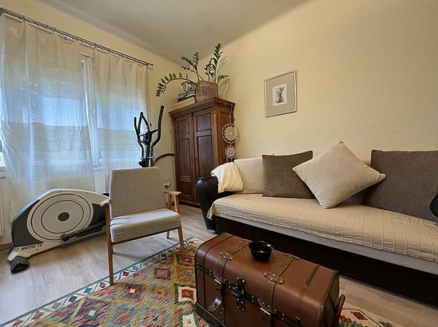 Elad� lak�s - Budapest III. ker�let, �rp�d fejedelem �tja