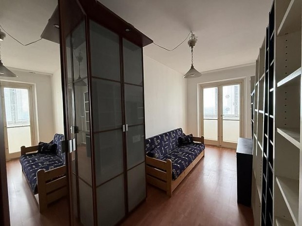 Elad� lak�s - Budapest III. ker�let, B�k�smegyer