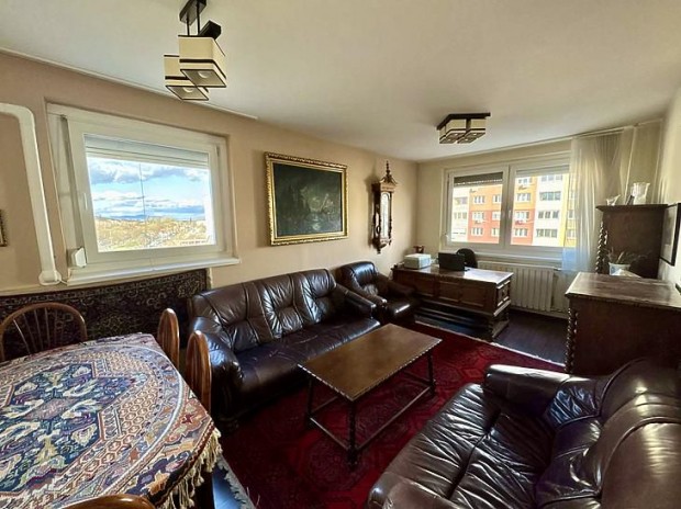 Elad� lak�s - Budapest III. ker�let, B�k�smegyer