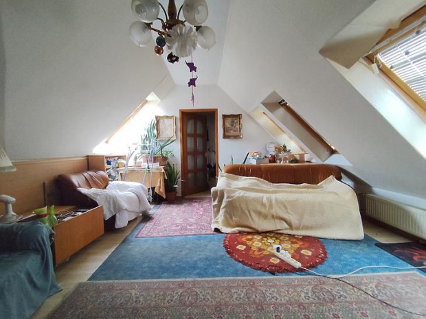 Elad� lak�s - Budapest III. ker�let, B�k�smegyer