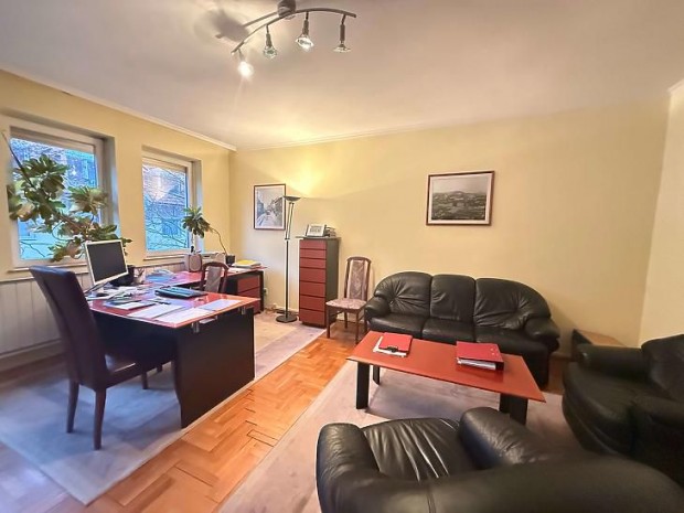 Elad� lak�s - Budapest III. ker�let, �buda