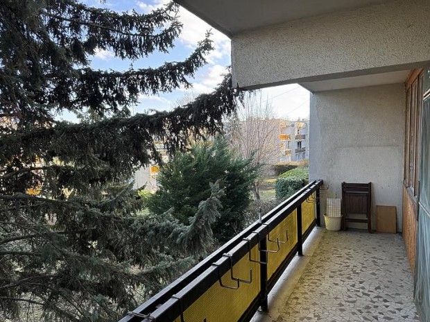 Elad� lak�s - Budapest III. ker�let, �buda hegyvid�ke