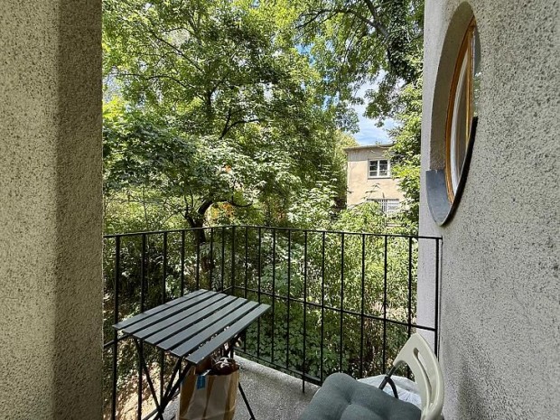 Elad� lak�s - Budapest II. ker�let, Bimb� �t