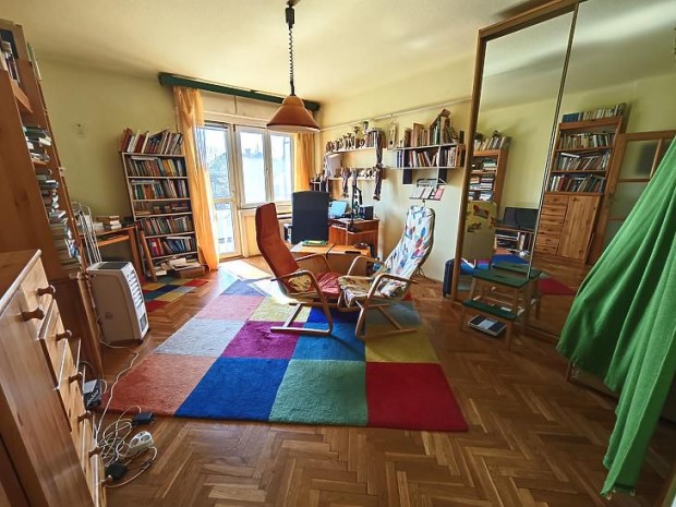 Elad� lak�s - Budapest II. ker�let, Szerb Antal utca