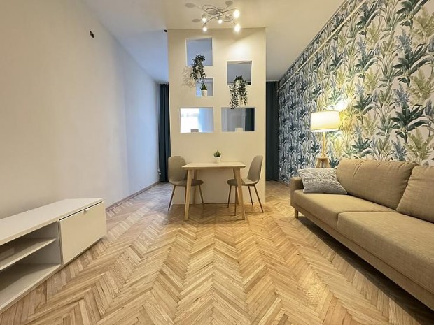 Elad� lak�s - Budapest IV. ker�let, Attila utca