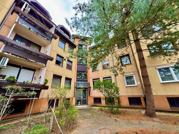 Elad� lak�s - Budapest IV. ker�let, J�zsef Attila utca