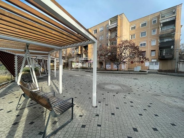 Elad� lak�s - Budapest IV. ker�let, K�poszt�smegyer