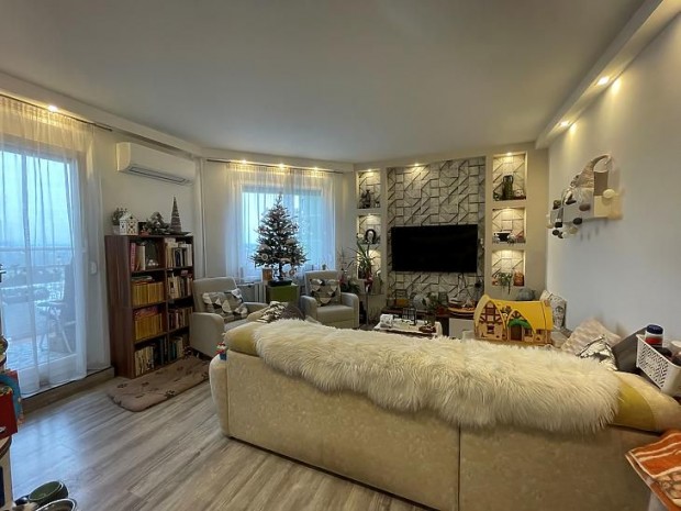 Elad� lak�s - Budapest IV. ker�let, K�poszt�smegyer