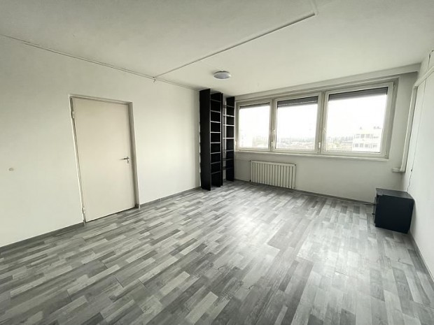 Elad� lak�s - Budapest IV. ker�let, Pozsonyi utca