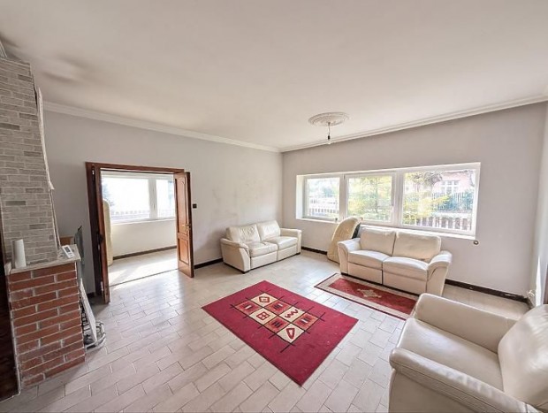 Elad� lak�s - Budapest IV. ker�let, �jpest