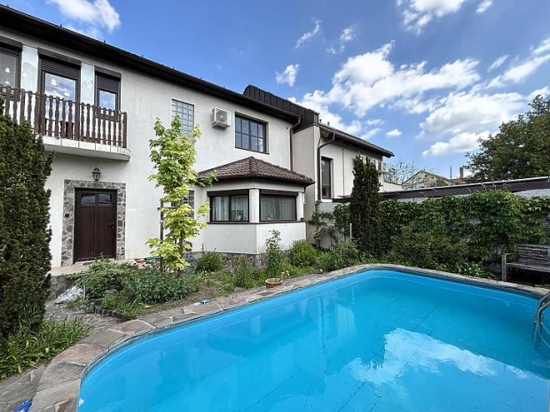 Elad� lak�s - Budapest IV. ker�let, �jpest