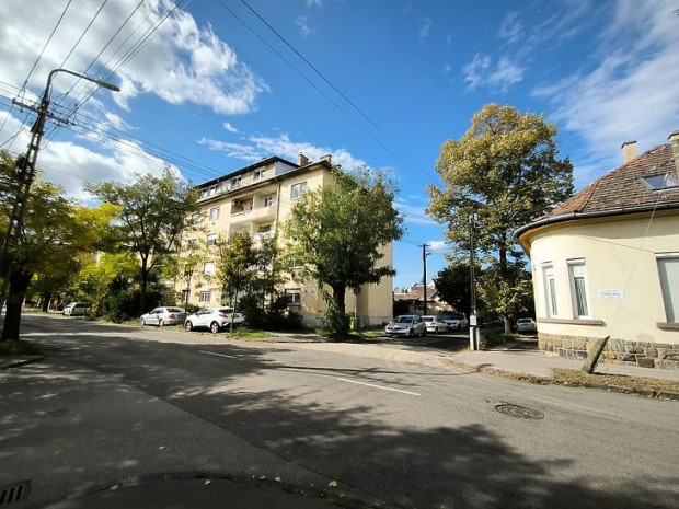 Elad� lak�s - Budapest IV. ker�let, �jpest