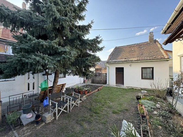 Elad� lak�s - Budapest IV. ker�let, Vasv�ri P�l utca