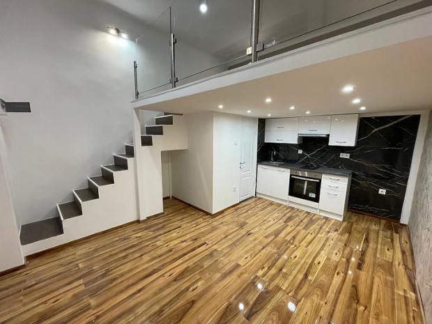 Elad� lak�s - Budapest VII. ker�let, Dembinszky utca