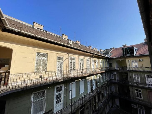 Elad� lak�s - Budapest VII. ker�let, Dob utca