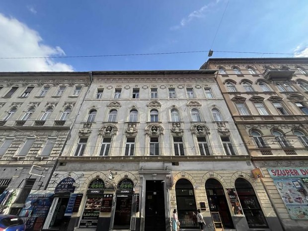 Elad� lak�s - Budapest VII. ker�let, Garay utca