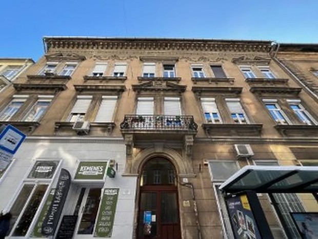 Elad� lak�s - Budapest VII. ker�let, Istv�n utca