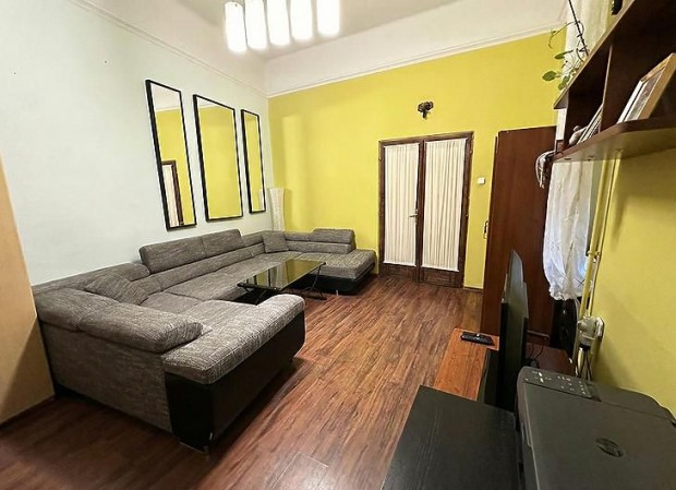 Elad� lak�s - Budapest VII. ker�let, Wessel�nyi utca