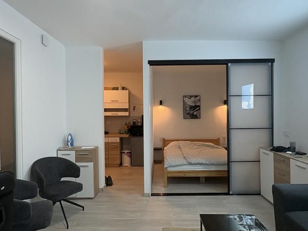 Elad� lak�s - Budapest VI. ker�let, Podmaniczky utca