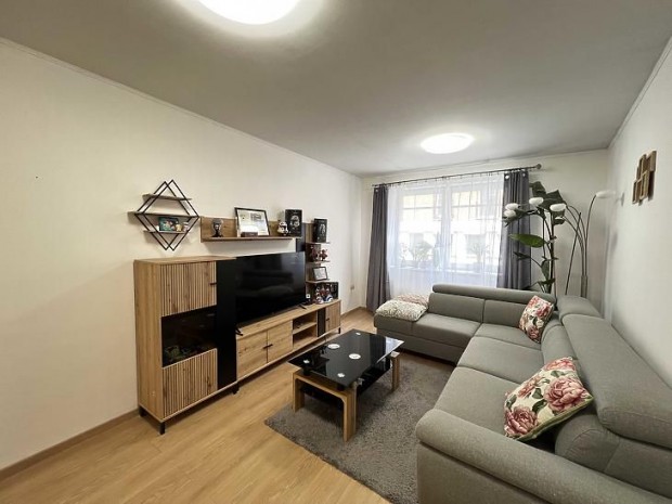 Elad� lak�s - Budapest VI. ker�let, R�zsa utca